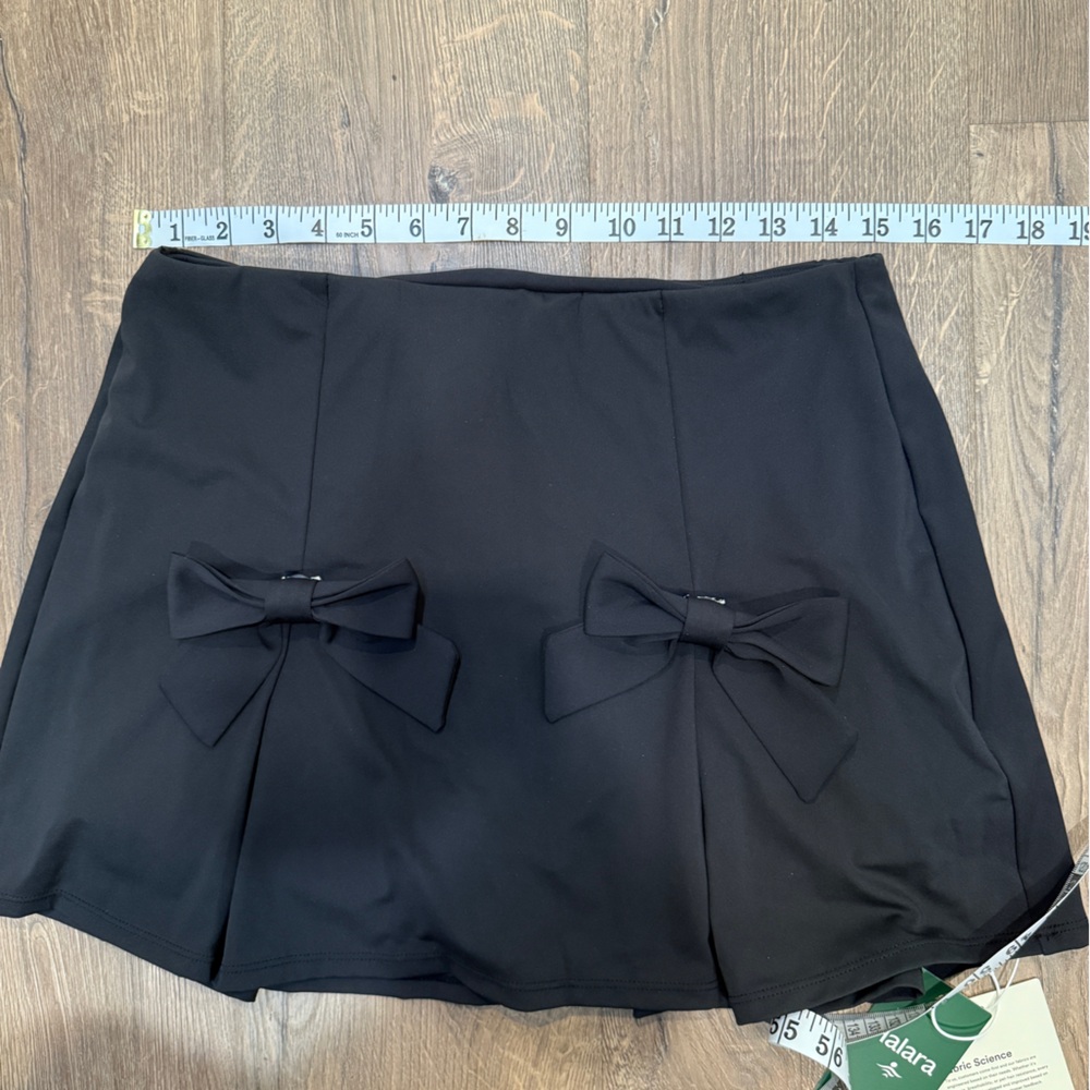 HALARA Black Bow-Accent Skort - Picture 6 of 10